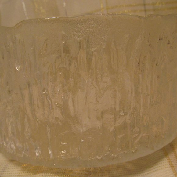 EKENAS GLASBRUK CROWN SWEDEN ICE BARK GLASS BOWL SCANDIVAVIN ART !